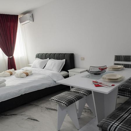 Apart Hotel Center Пьятра-Нямц Экстерьер фото