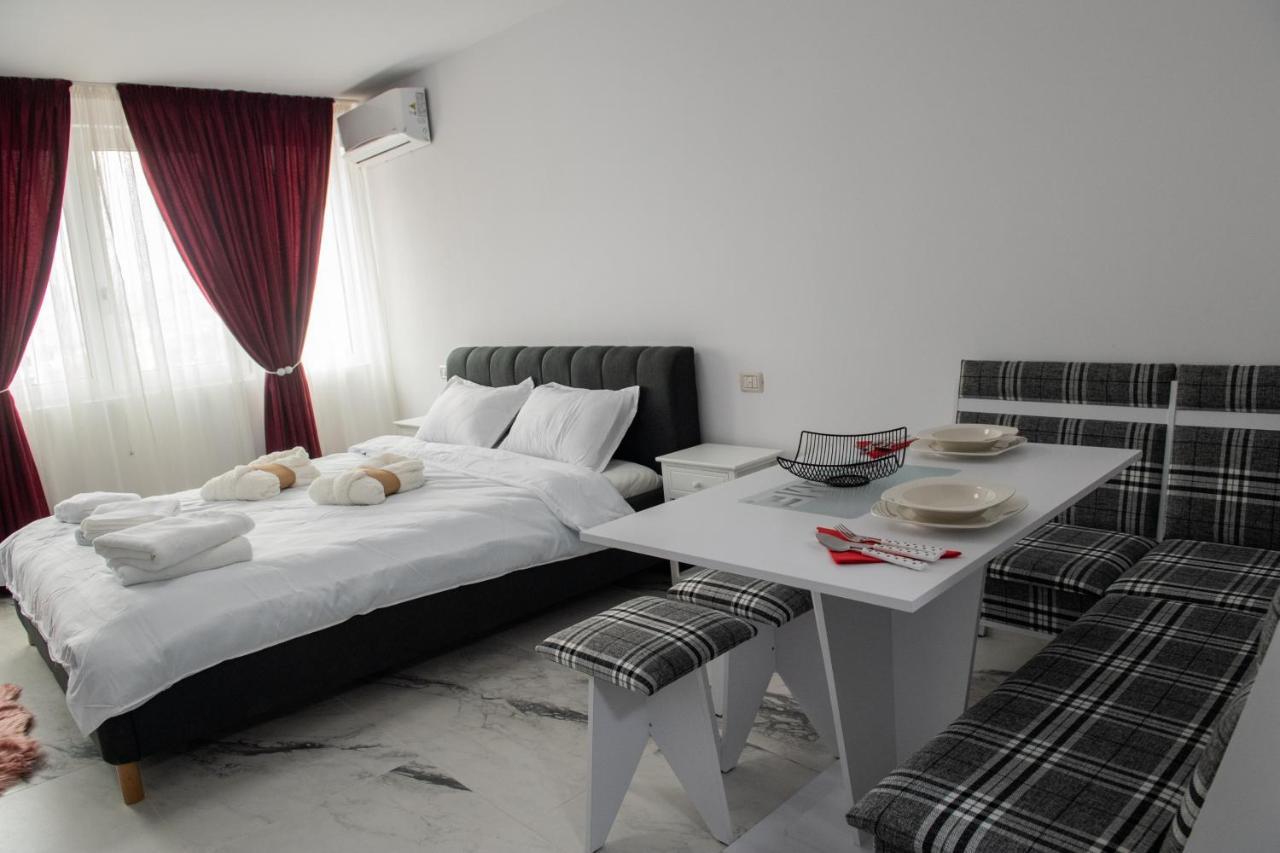 Apart Hotel Center Пьятра-Нямц Экстерьер фото