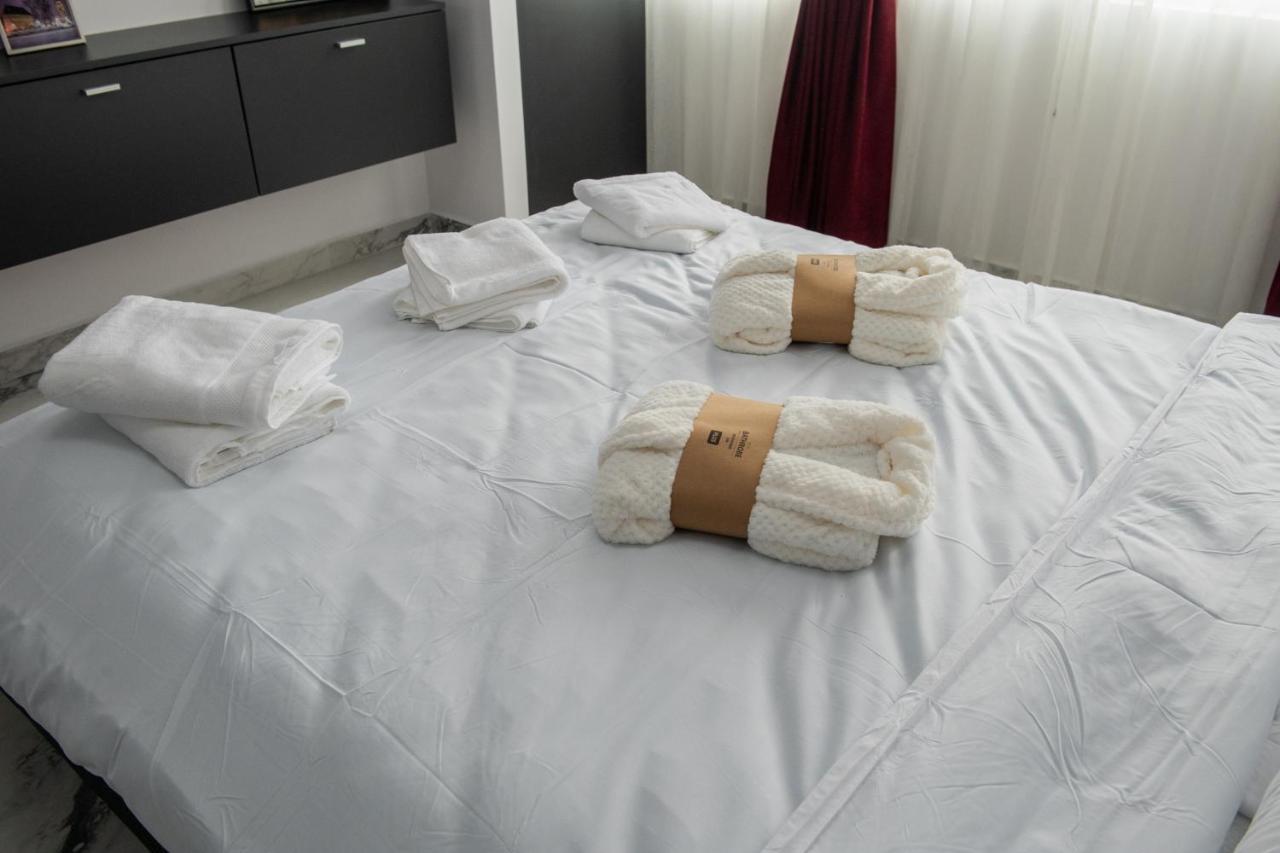 Apart Hotel Center Пьятра-Нямц Экстерьер фото